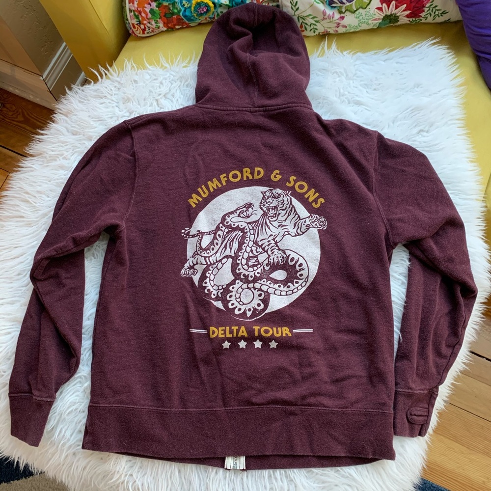 Mumford and So s concert hoodie. Size M.